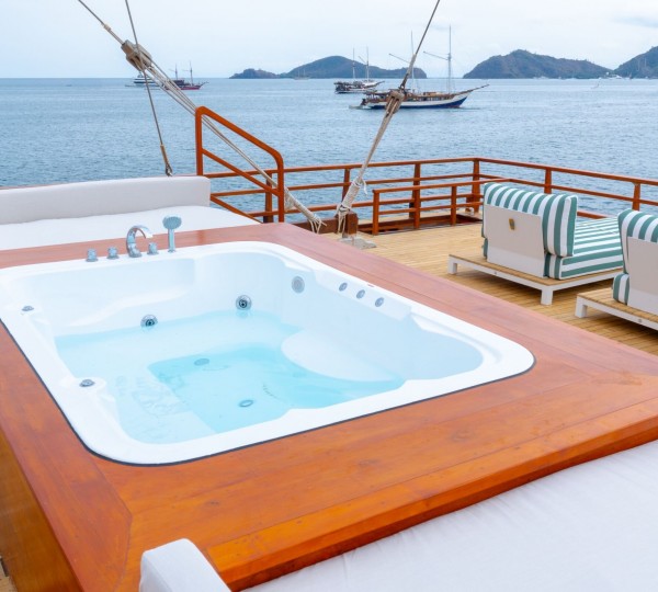Sun Deck Jacuzzi
