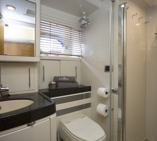 Ensuite Guest Bathroom