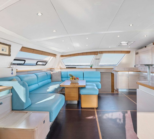 Saloon Seating And Dining