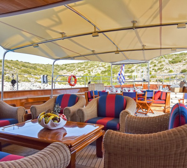 Aft Deck Seating Area