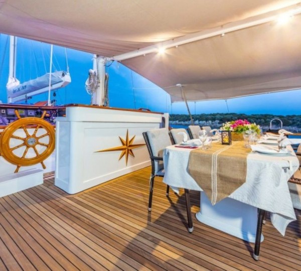 Exterior Dining Area