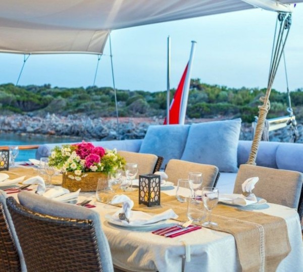 Exterior Dining Area