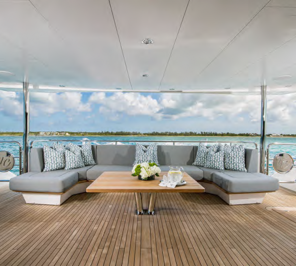 Aft Deck Seating