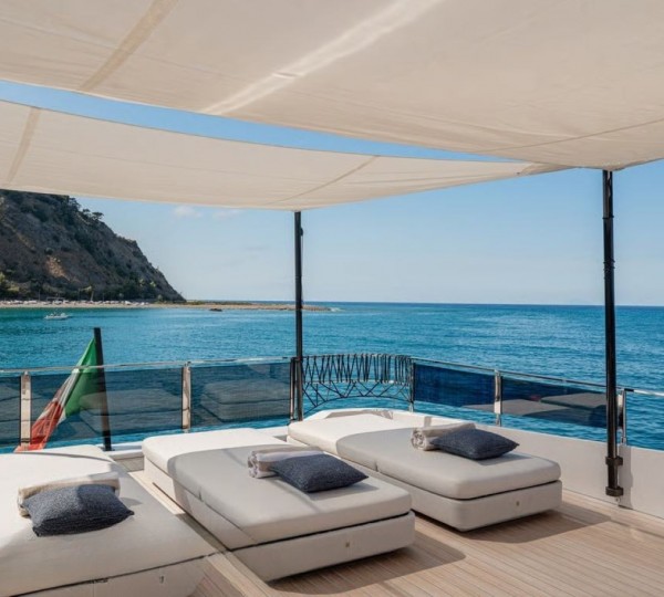 Exterior Relaxation Area