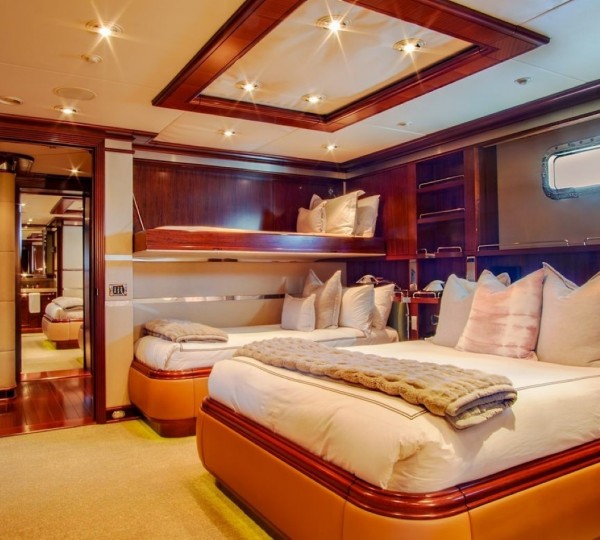 Cabin With Triple Bed