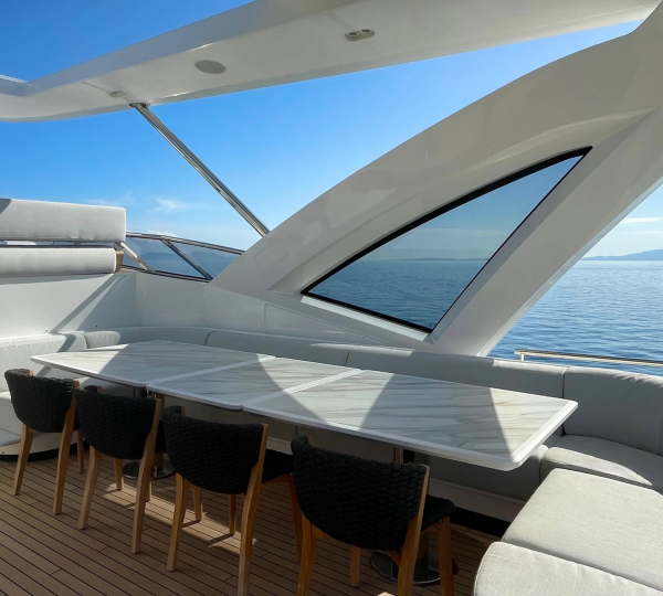 Opendeck Dining Area