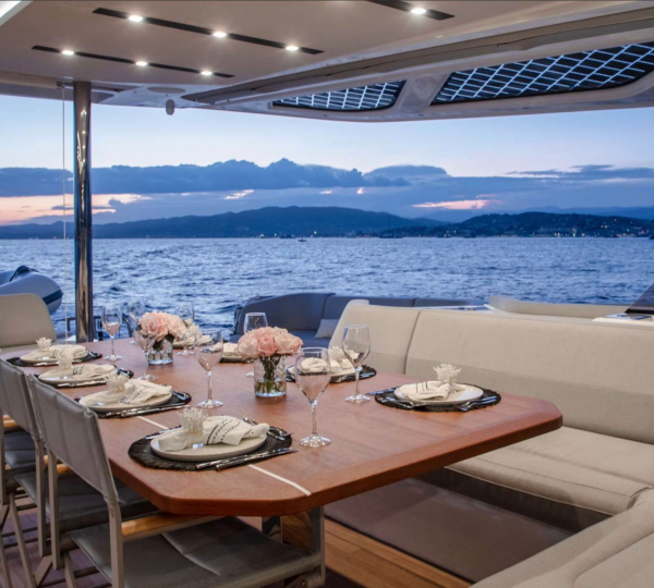 Opendeck Dining Area