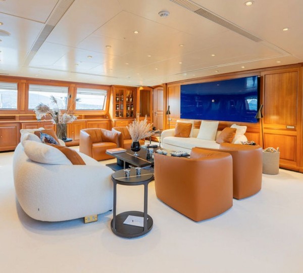 Main Salon Alternative View