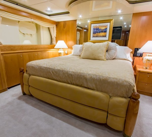 Double Cabin