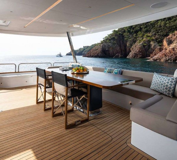 Aft Deck Alfresco Dining