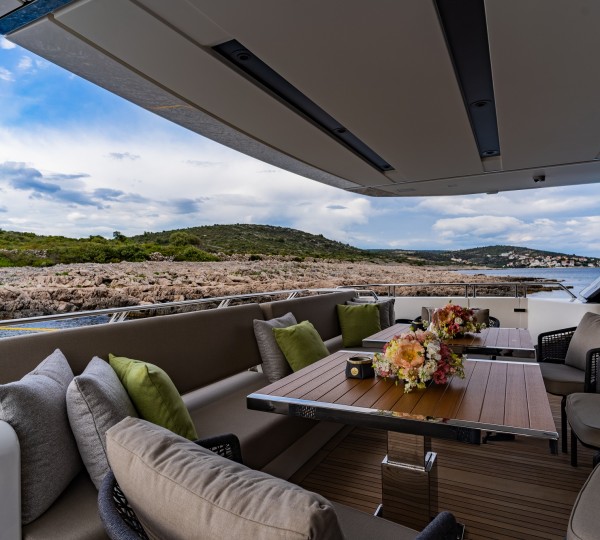 Main Deck Aft Dining