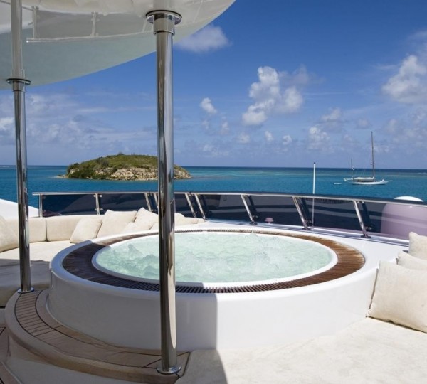 Exterior Sunbathing Area