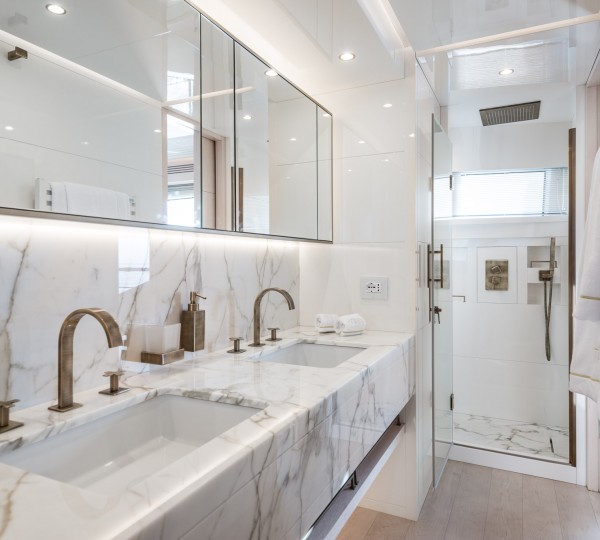 Master Ensuite Bathroom