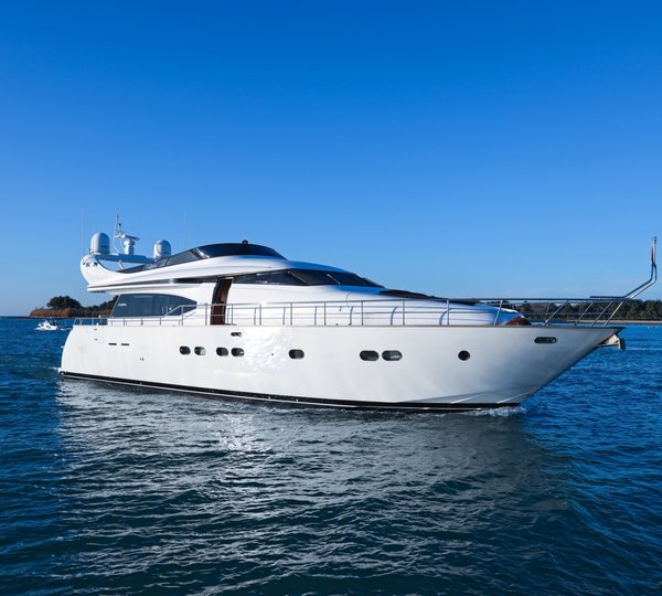 21m Maiora yacht SEA HEAVEN - Cruising