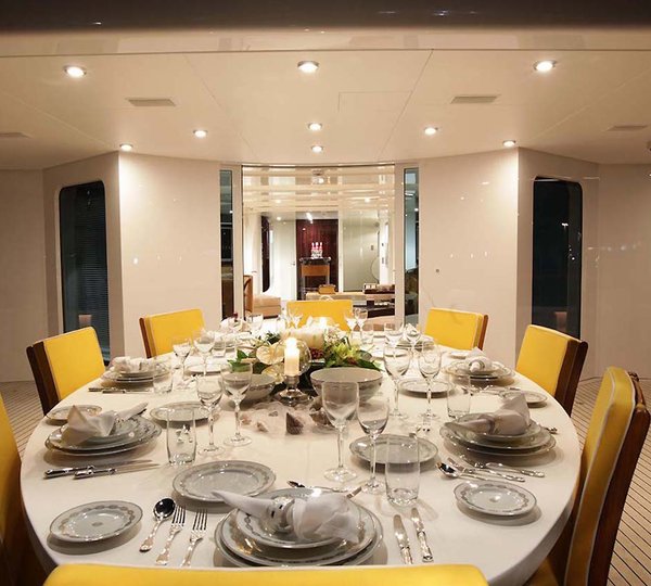 Vera Superyacht Al Fresco Table