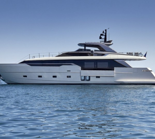 Luxury yacht KAPUSHA