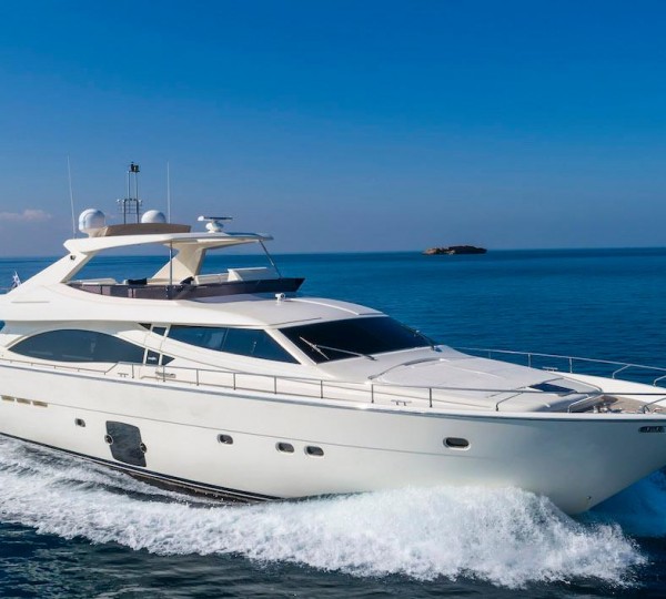 Luxury yacht MAYBE NOT