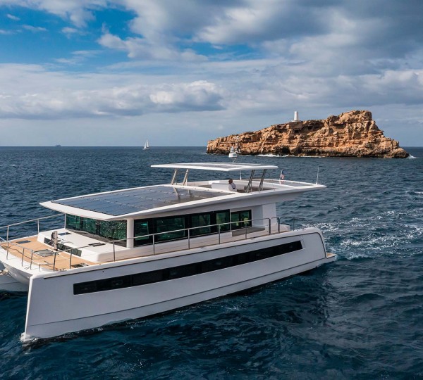 Luxury yacht SILENT DREAM