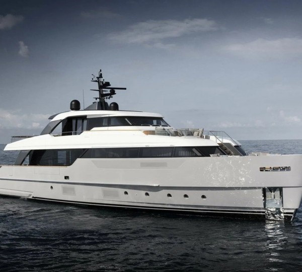 Luxury yacht STONE HILLS