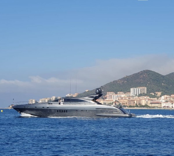 Motor yacht REVELLA