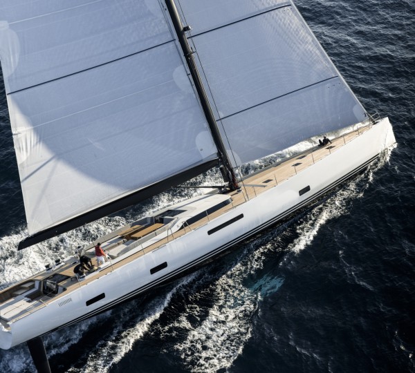 Sailing yacht CEFEA