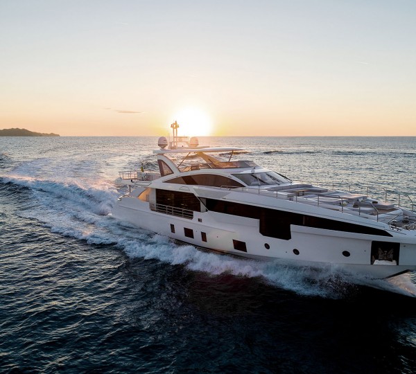 Super yacht CHESTNUT