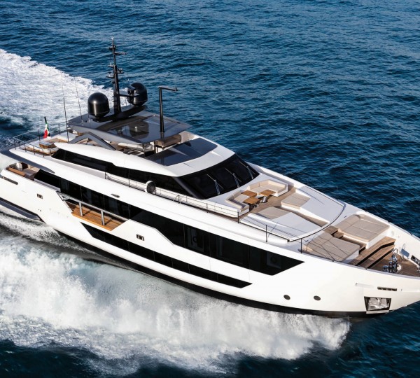 Super yacht MIOTU 5 (sistership)