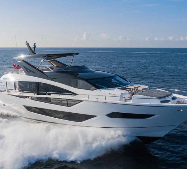 Super yacht MISS LEELOO