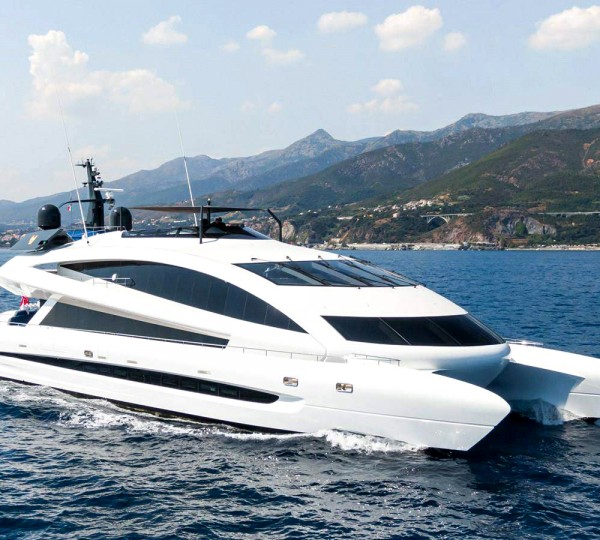 Super yacht ROYAL FALCON ONE