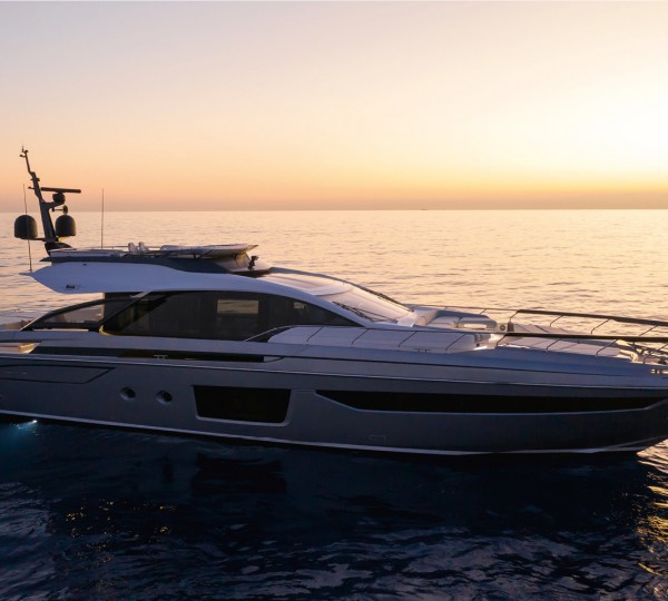 Luxury Yacht HIDEOUT