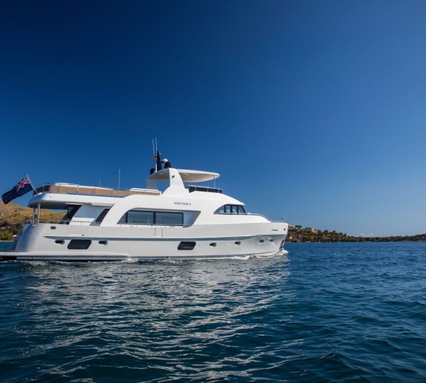 Luxury yacht EIGHTEEN TWO
