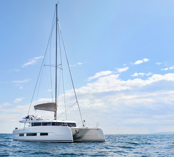 Luxury yacht NEUROSEAS