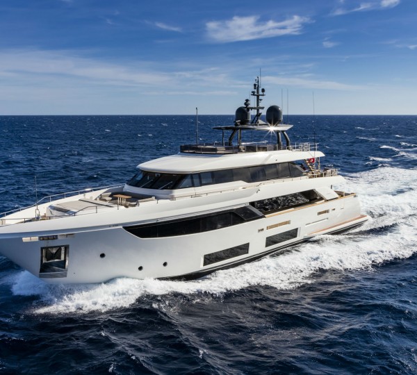Motor yacht MODO MIO (sistership)