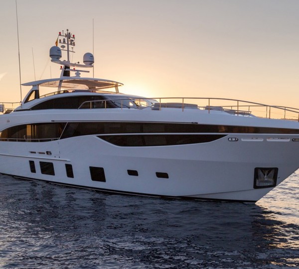 Super yacht MINOR FAMILY AFFAIR