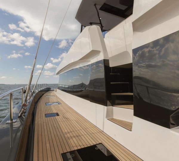 Super yacht MOONLIGHT