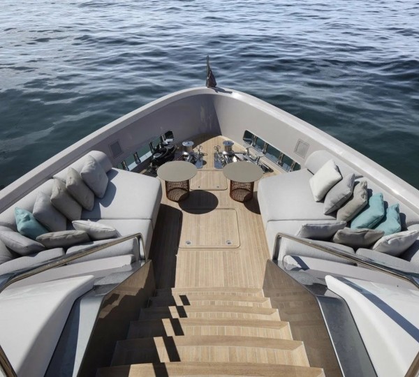 Super yacht STONE HILLS