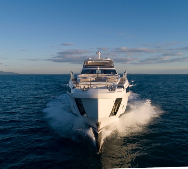 Luxury yacht CHESTNUT