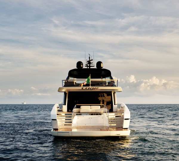 Motor yacht LUAR
