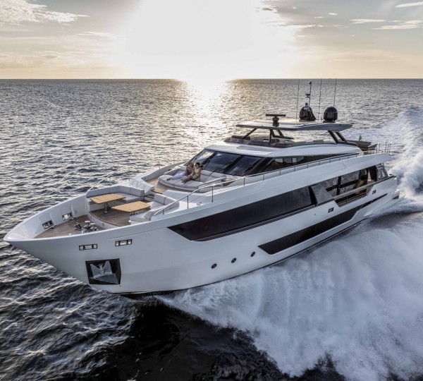 Motor yacht MIZU