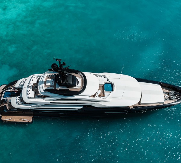 Motor yacht RESILIENCE