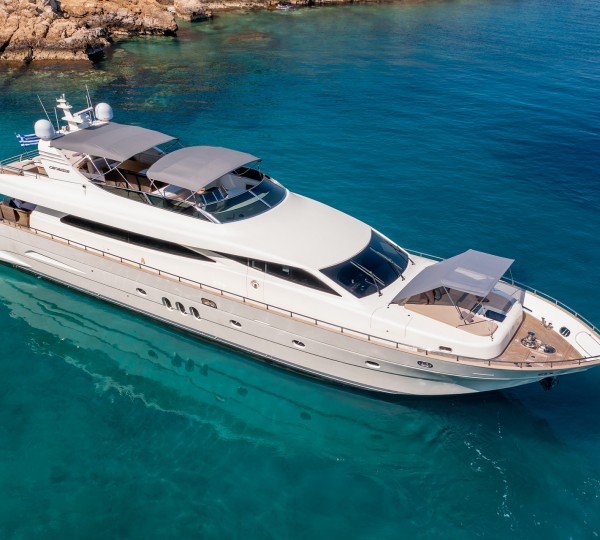 Super yacht MIRAVAL