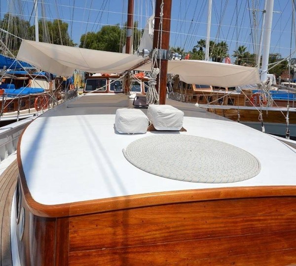 Super yacht STELLA QUEEN