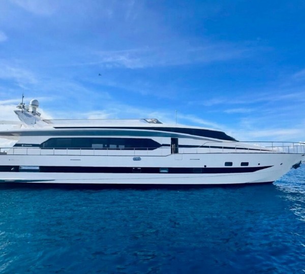 Luxury Motor Yacht FAITH