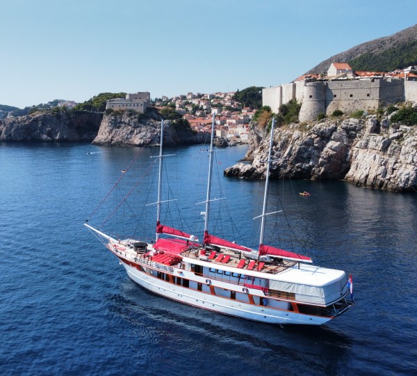 Luxury Yacht BARBARA