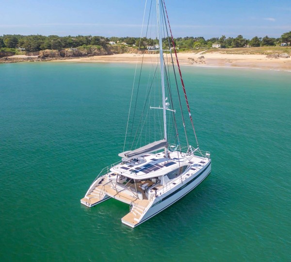 Luxury Yacht DESTINATION UNKNOWN (sistership)