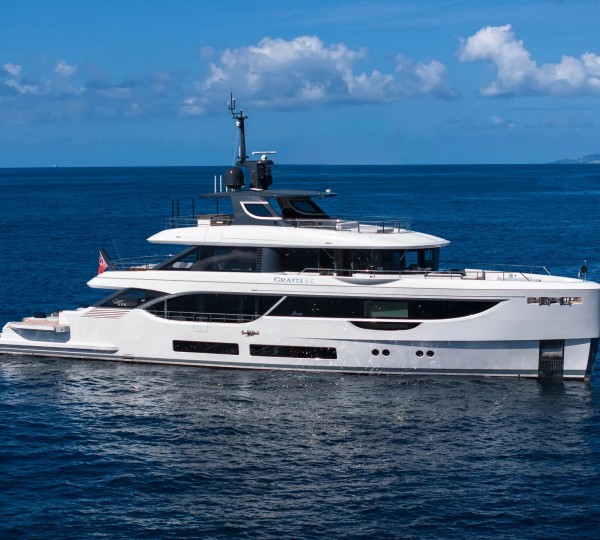  Luxury Yacht GRATEFUL