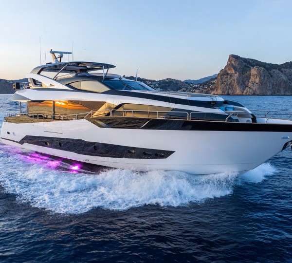 Luxury Yacht HIGH ENERGY