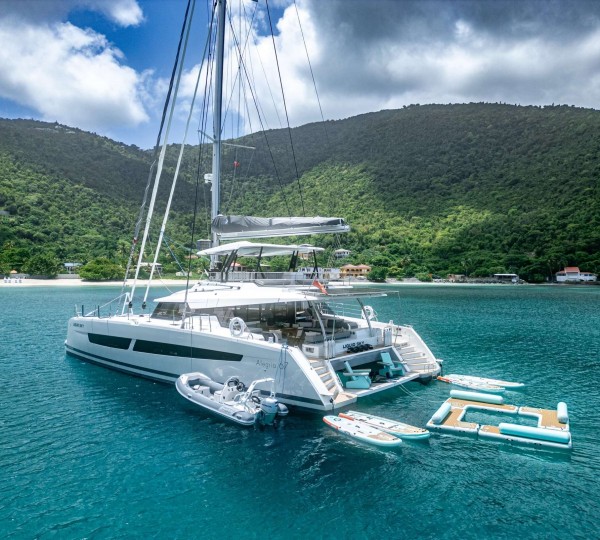 Luxury Yacht LIQUID SKY