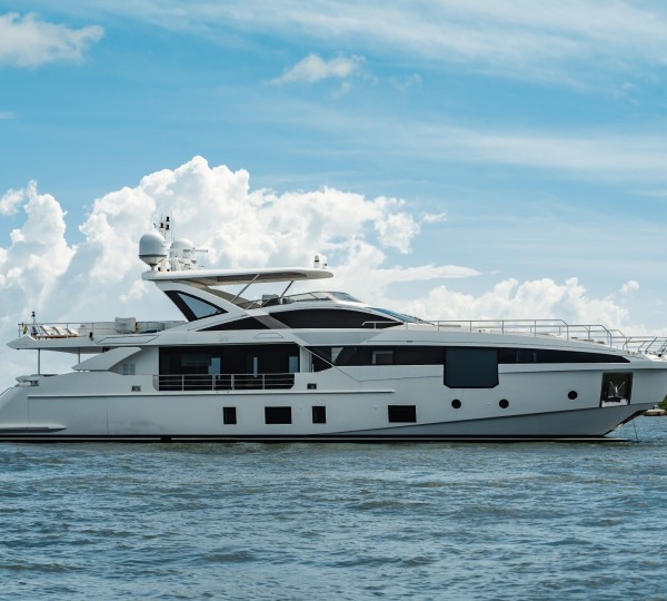 Luxury Yacht LUZ DE MAR