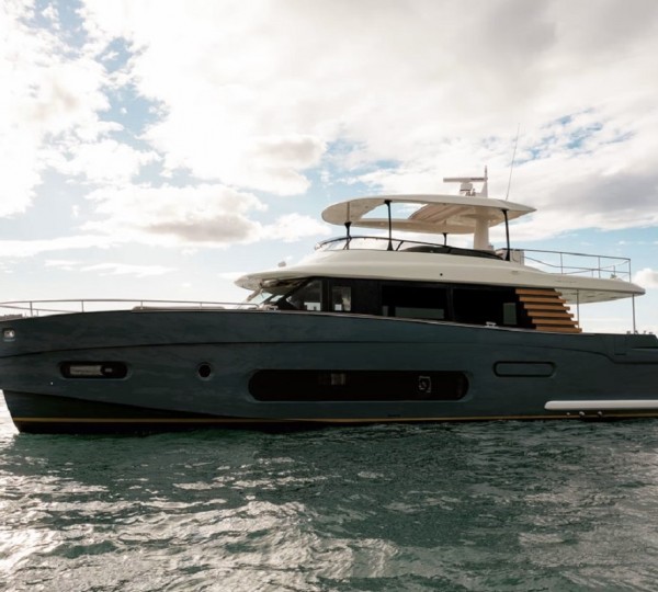 Luxury Yacht MAGELLANO 66